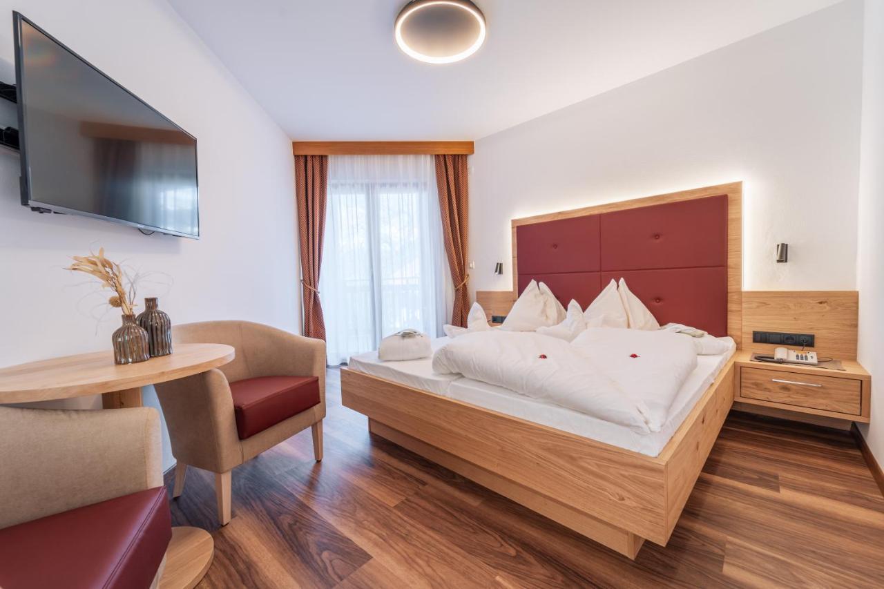 Hotel Meinhardt Schenna Eksteriør bilde
