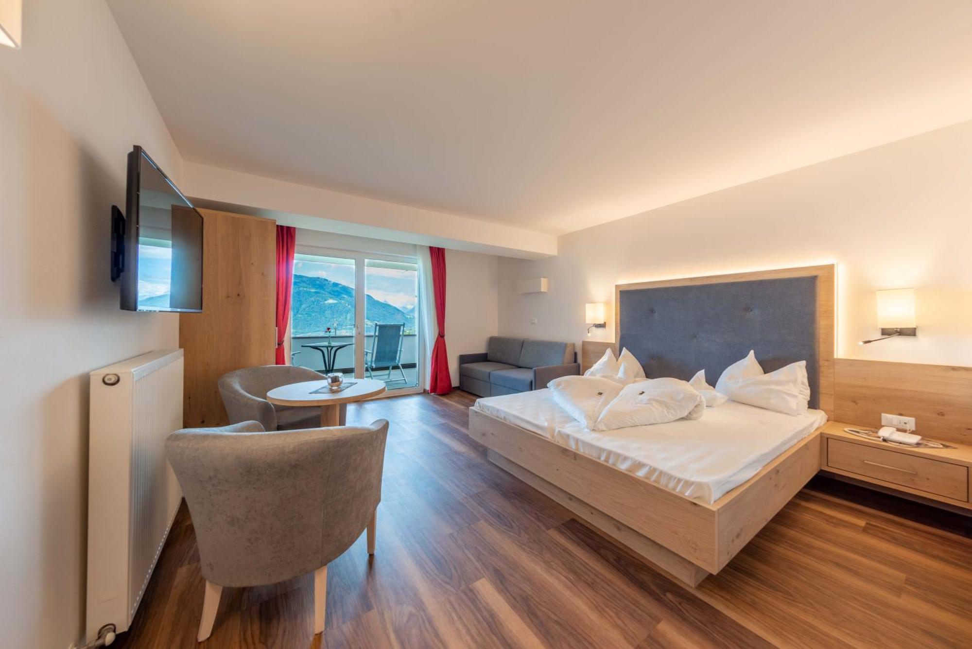 Hotel Meinhardt Schenna Eksteriør bilde